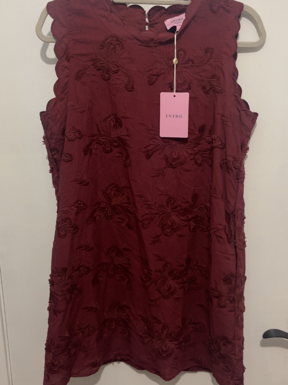 entro Scalloped Neck Burgundy Embroidered Dress